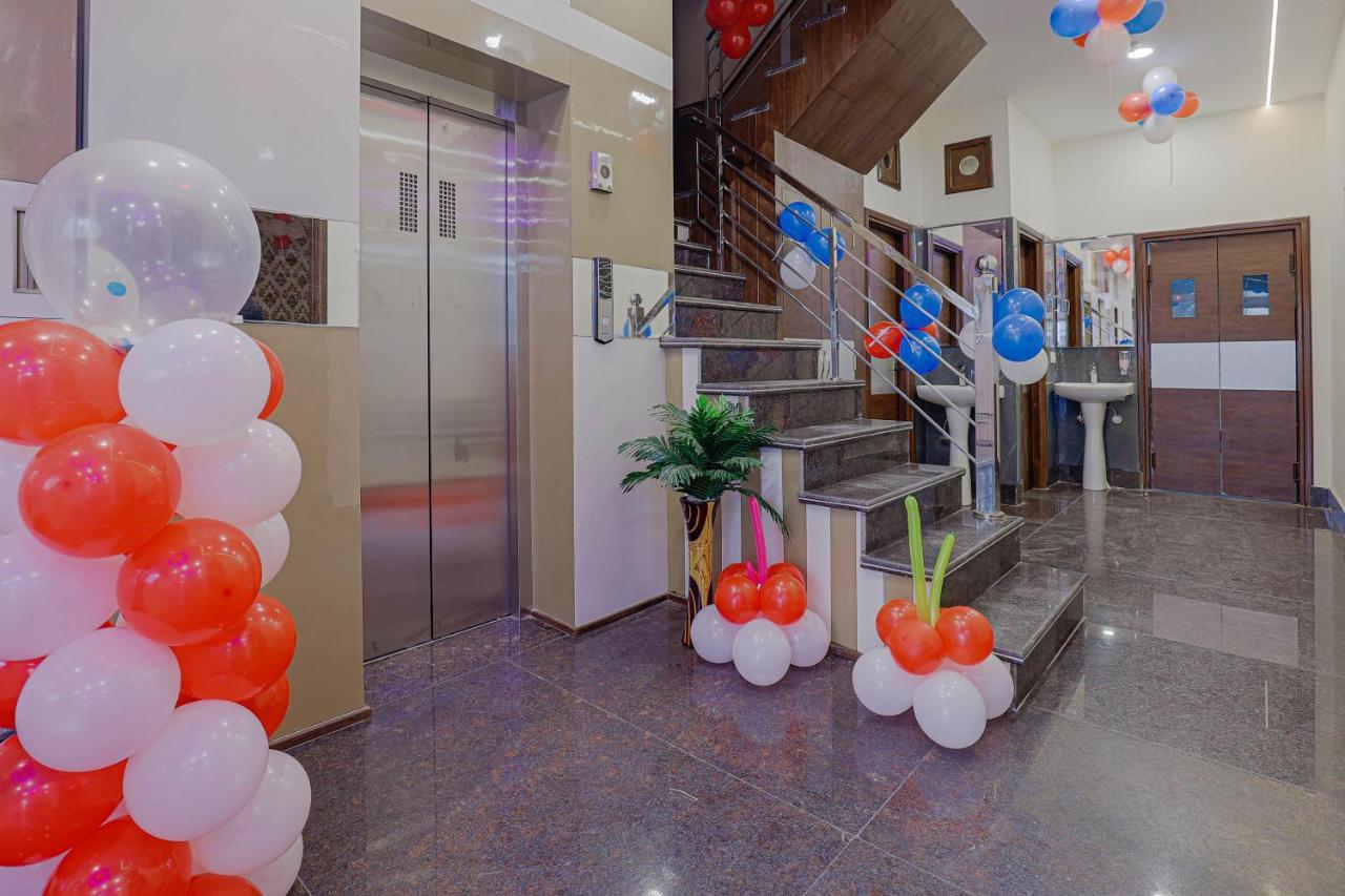 Hotel Bliss Zirakpur Bagian luar foto