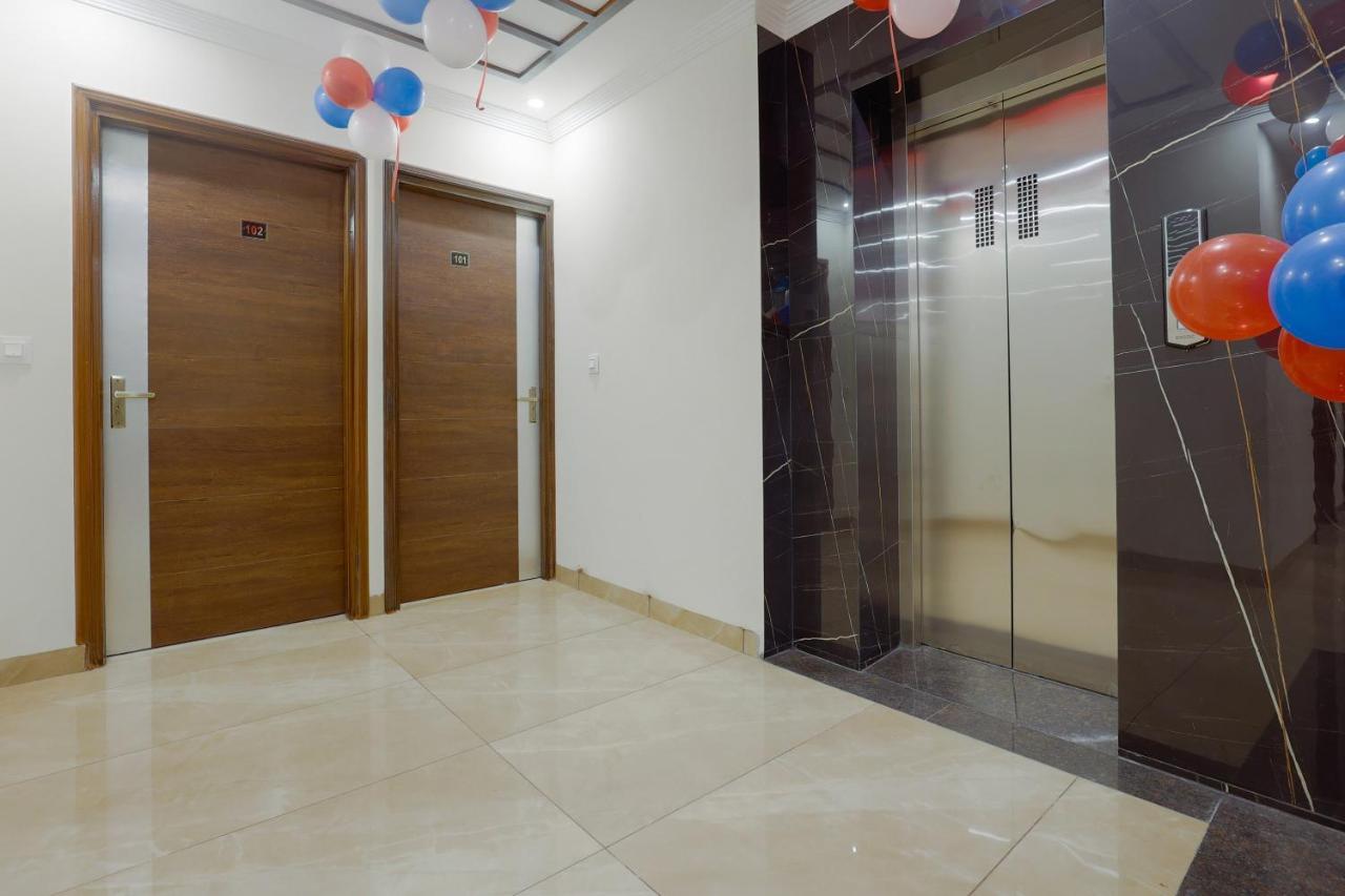 Hotel Bliss Zirakpur Bagian luar foto
