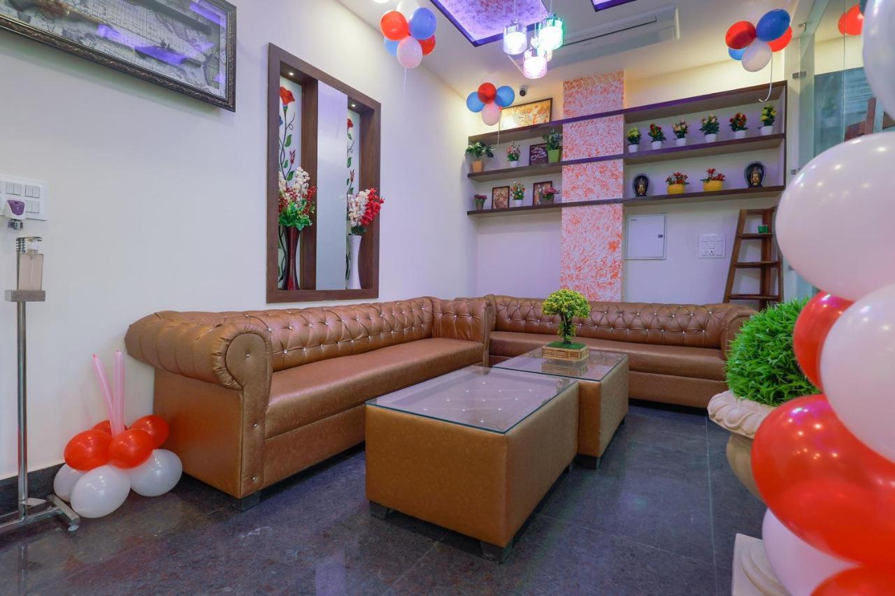 Hotel Bliss Zirakpur Bagian luar foto