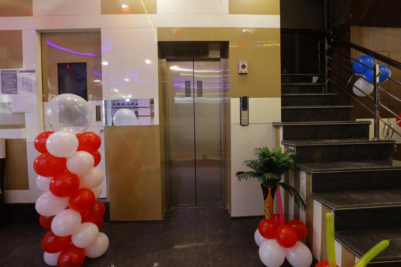 Hotel Bliss Zirakpur Bagian luar foto