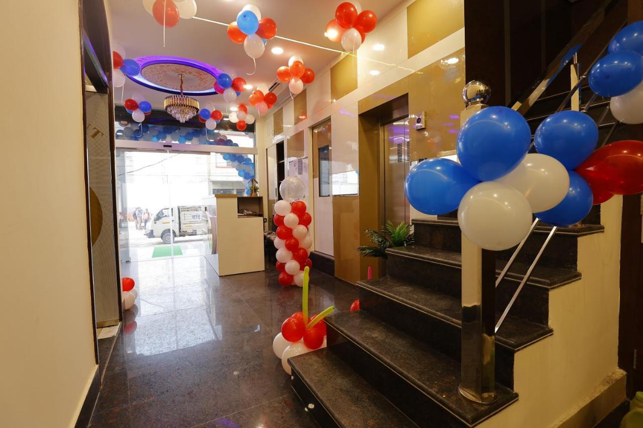 Hotel Bliss Zirakpur Bagian luar foto